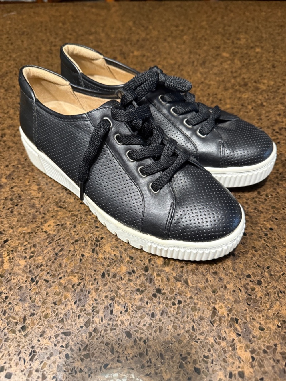 Soul Naturalizer Neela lace-up